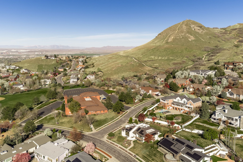 195 E NORTH SANDRUN RD Salt Lake City, UT 84103