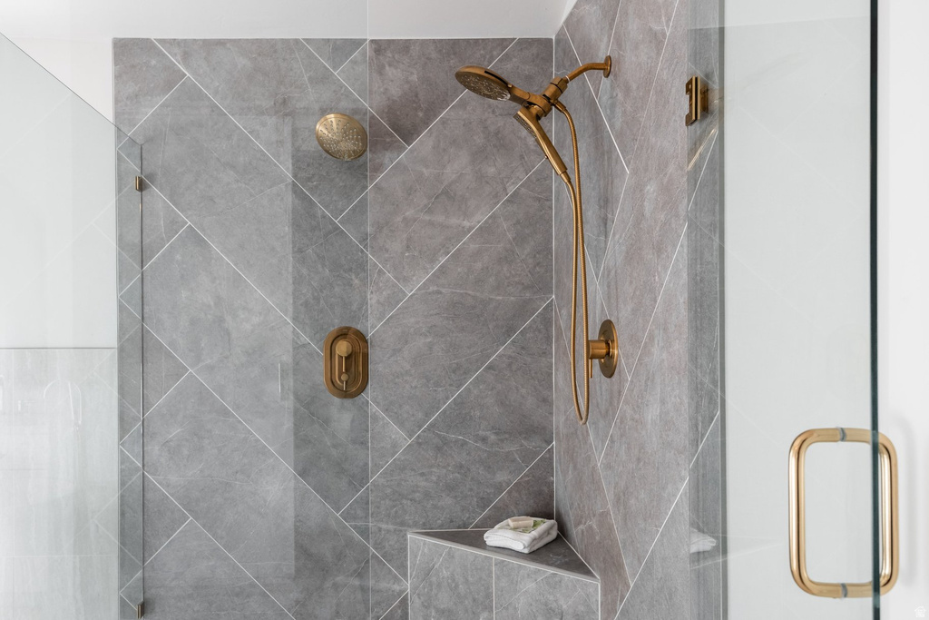 195 E NORTH SANDRUN RD Salt Lake City, UT 84103