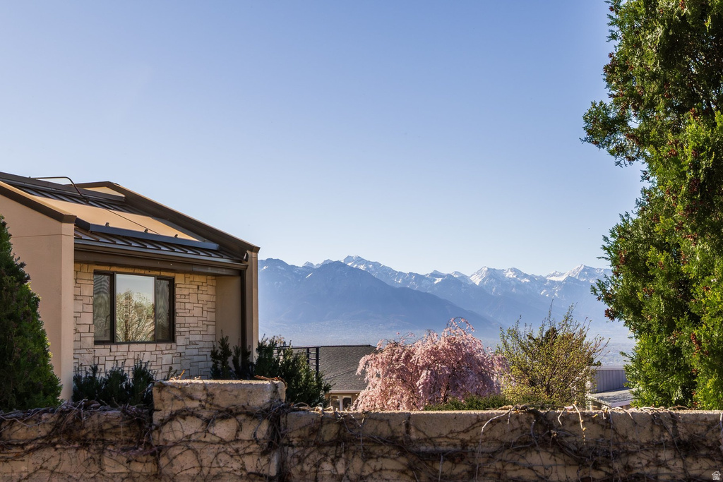 195 E NORTH SANDRUN RD Salt Lake City, UT 84103