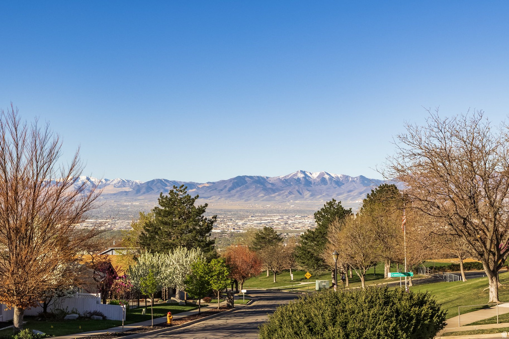 195 E NORTH SANDRUN RD Salt Lake City, UT 84103