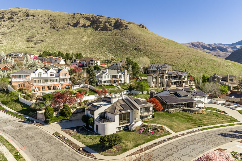 195 E NORTH SANDRUN RD Salt Lake City, UT 84103