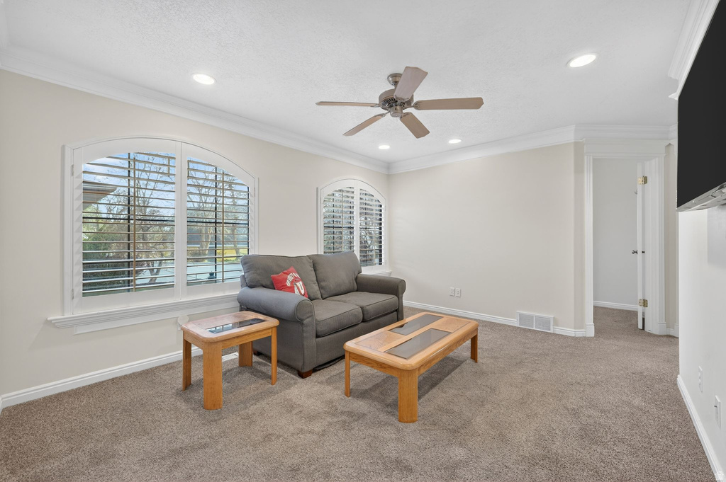 1109 E SHERWOOD DR Kaysville, UT 84037