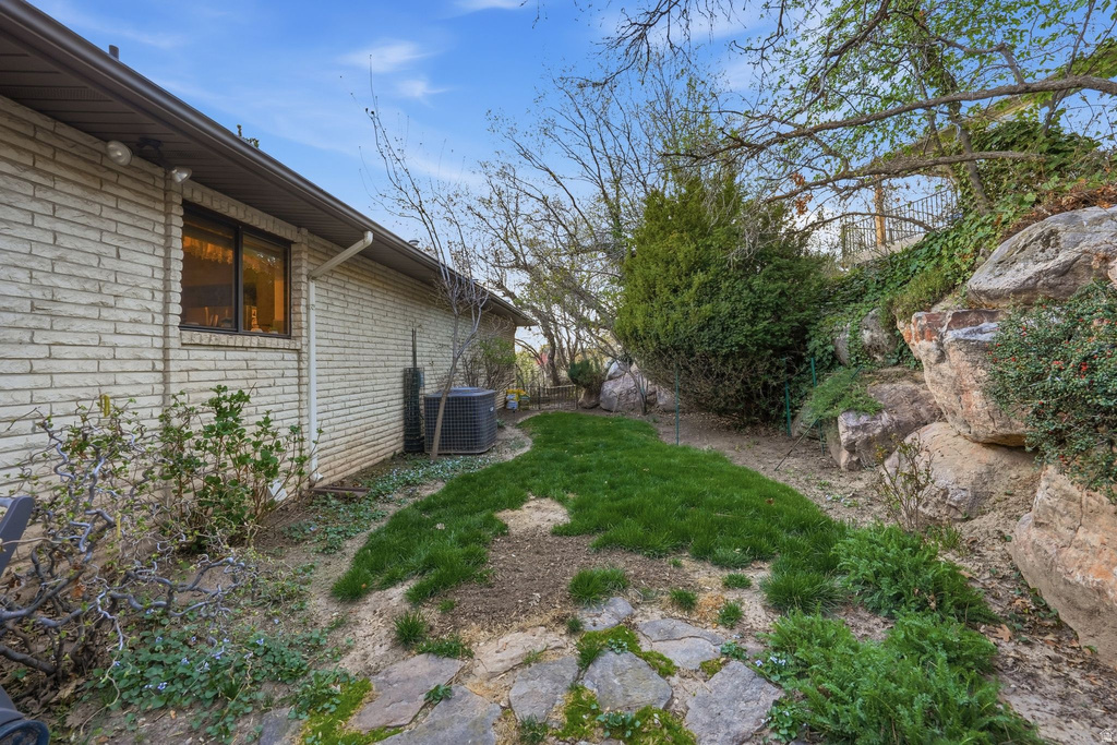 1109 E SHERWOOD DR Kaysville, UT 84037