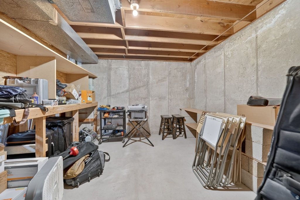 1109 E SHERWOOD DR Kaysville, UT 84037