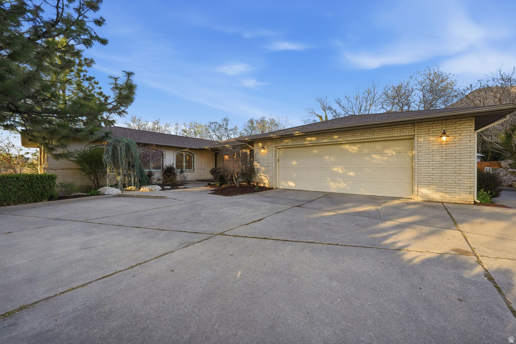 1109 E SHERWOOD DR Kaysville, UT 84037