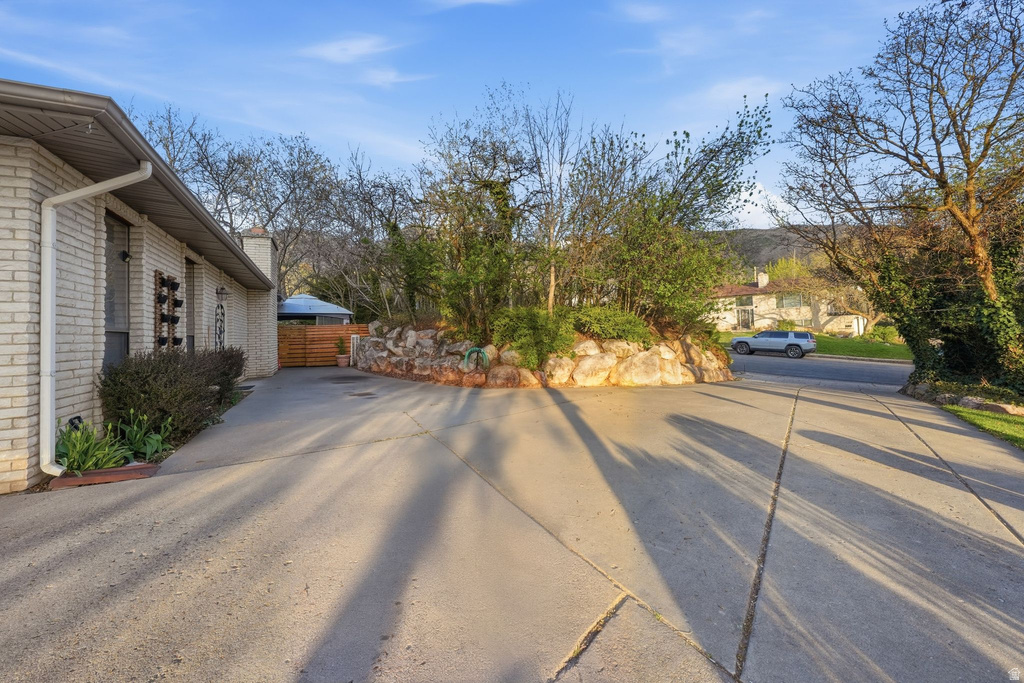 1109 E SHERWOOD DR Kaysville, UT 84037