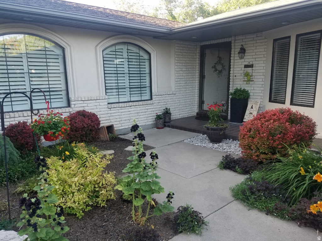 1109 E SHERWOOD DR Kaysville, UT 84037