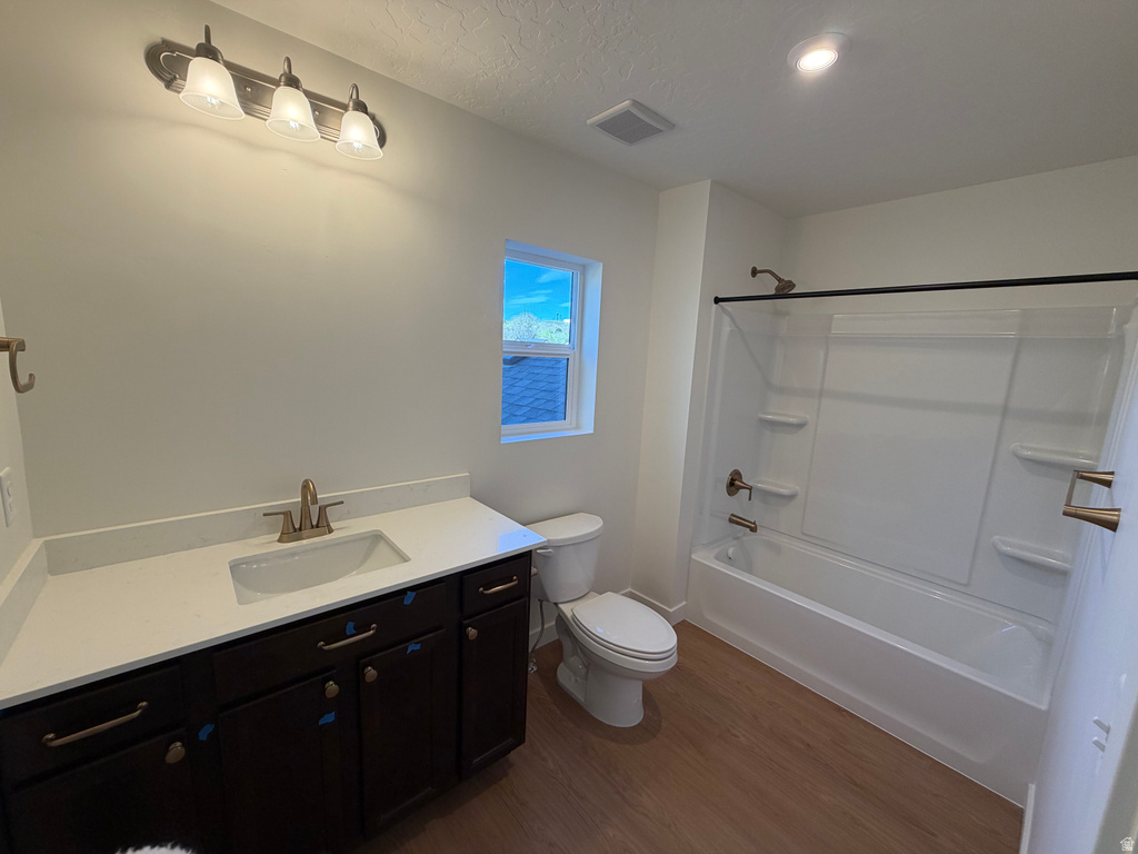 5273 S CENTURY WAY #221 Riverdale, UT 84405