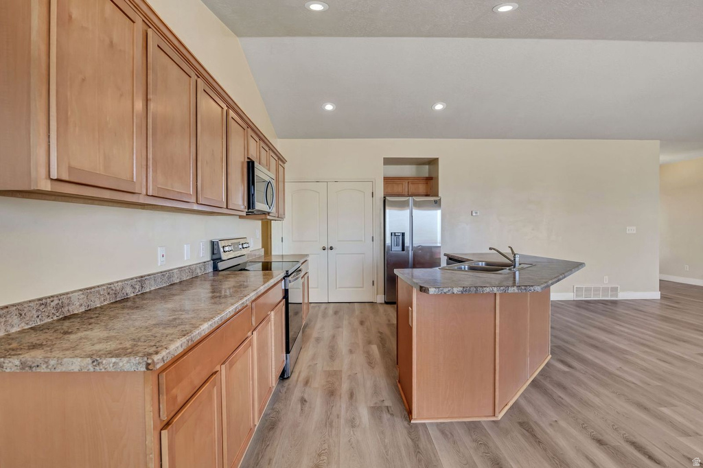 3964 S STARLIGHT DR Saratoga Springs, UT 84045