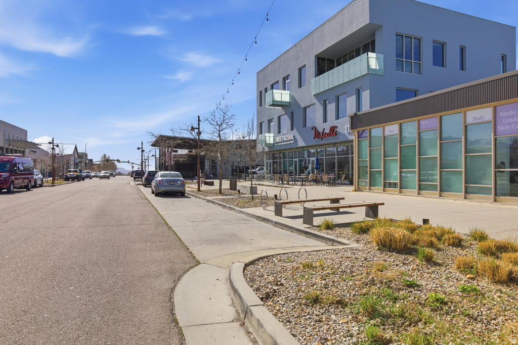 4833 W DAYBREAK PKWY South Jordan, UT 84009