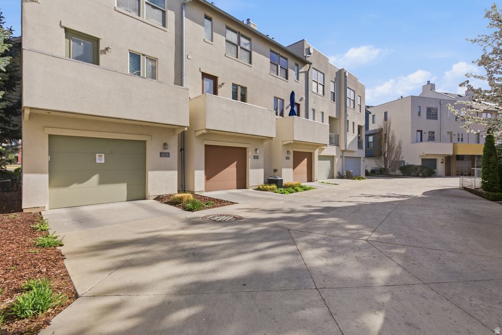 4833 W DAYBREAK PKWY South Jordan, UT 84009