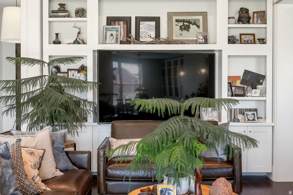 320 E 9500 S Paradise, UT 84328