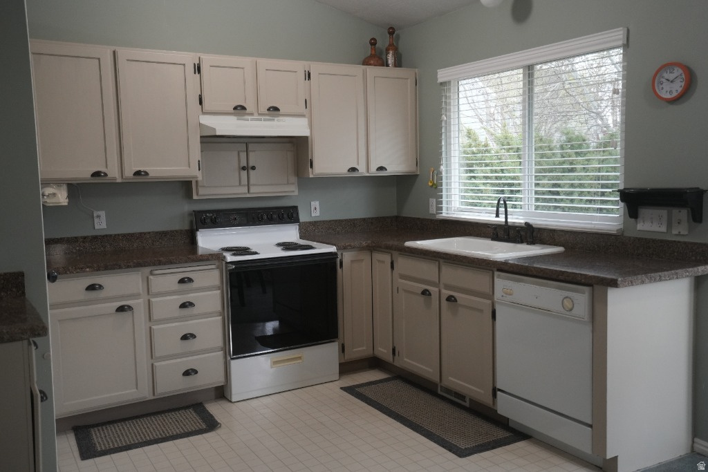 2423 W SUGAR PL West Jordan, UT 84088