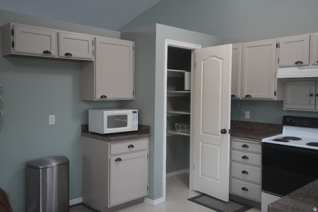 2423 W SUGAR PL West Jordan, UT 84088