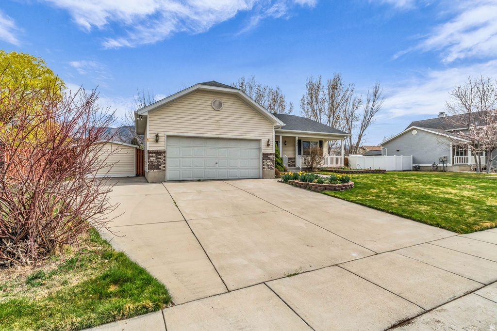 700 COUNTRY CLUB DR Stansbury Park, UT 84074