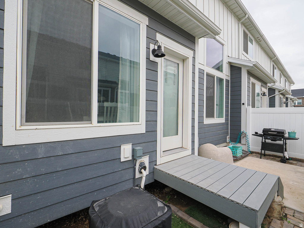 1751 N BLAZE LN Saratoga Springs, UT 84045