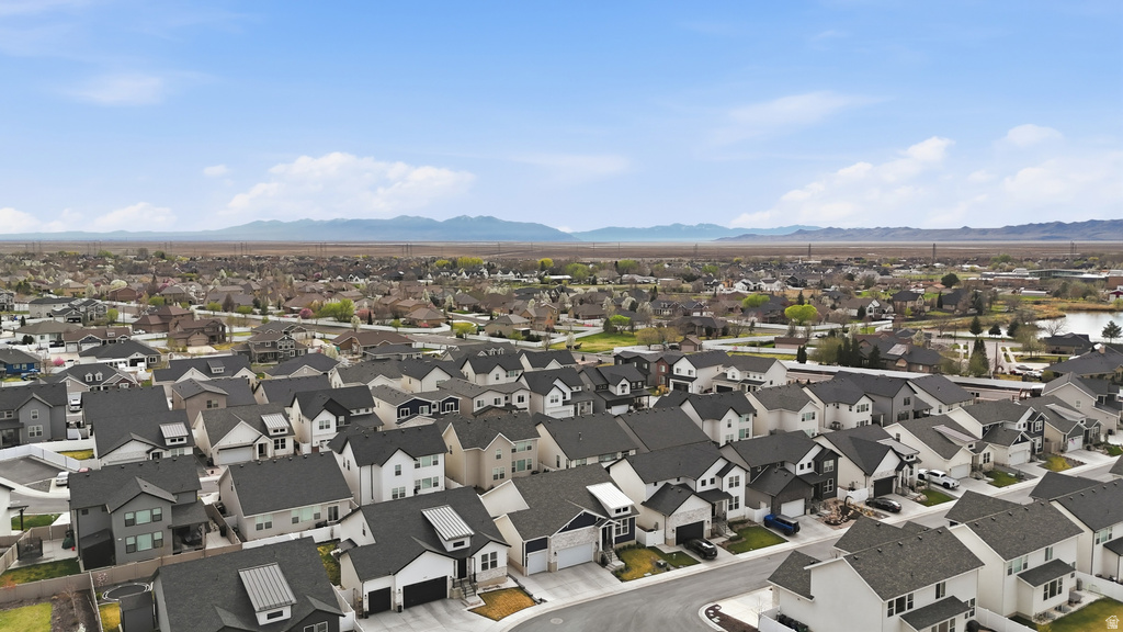 461 W JUNE DR Kaysville, UT 84037