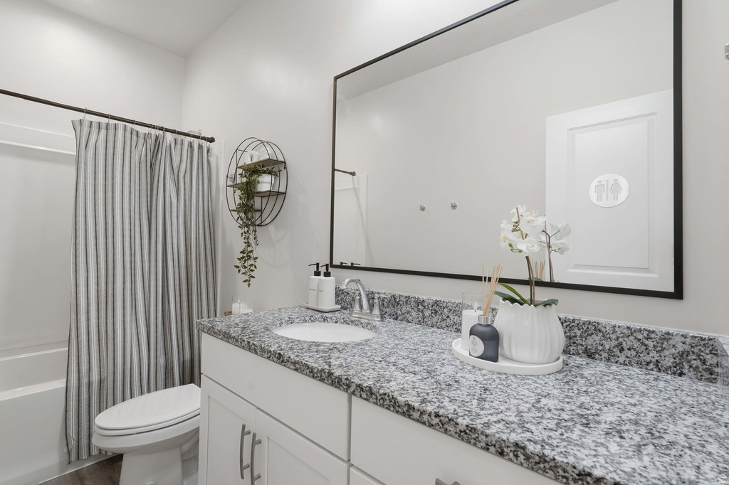 461 W JUNE DR Kaysville, UT 84037