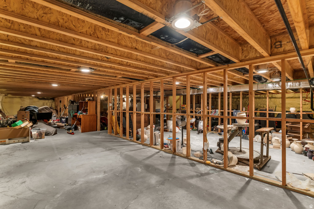 998 W 1950 N West Bountiful, UT 84087