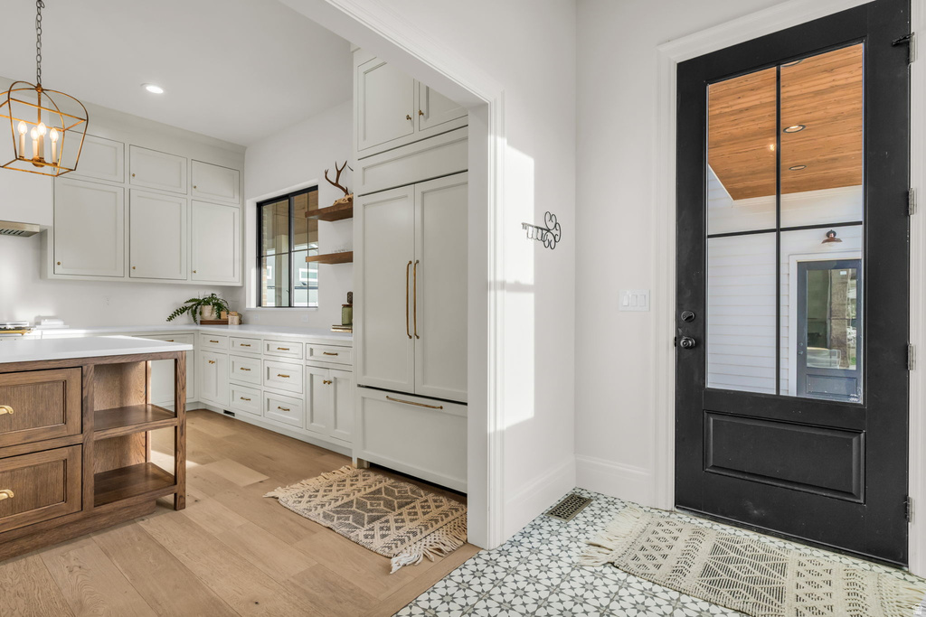 998 W 1950 N West Bountiful, UT 84087