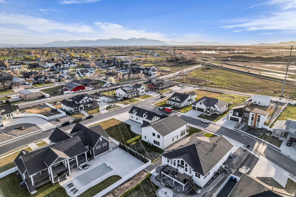 998 W 1950 N West Bountiful, UT 84087