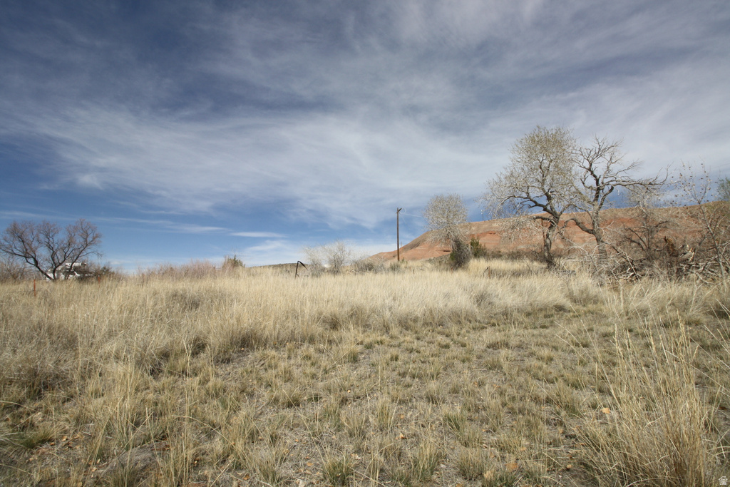 10495 E 7750 N Lapoint, UT 84039