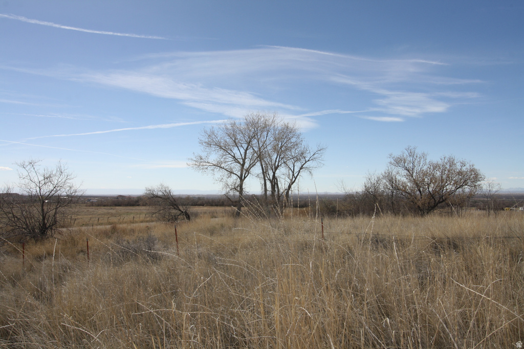 10495 E 7750 N Lapoint, UT 84039