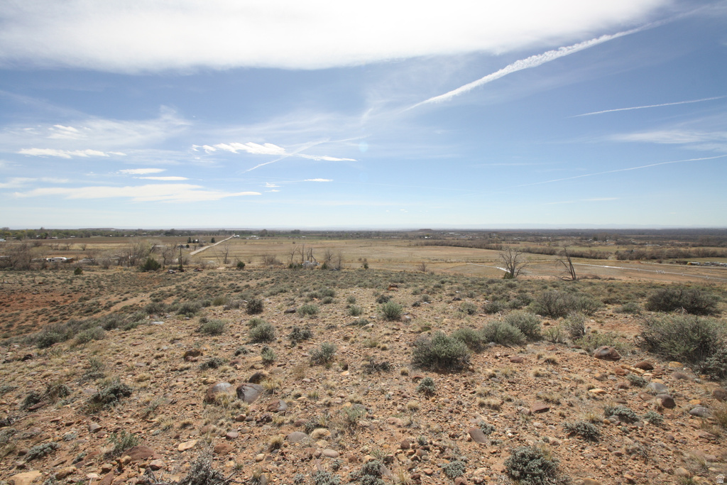 10495 E 7750 N Lapoint, UT 84039