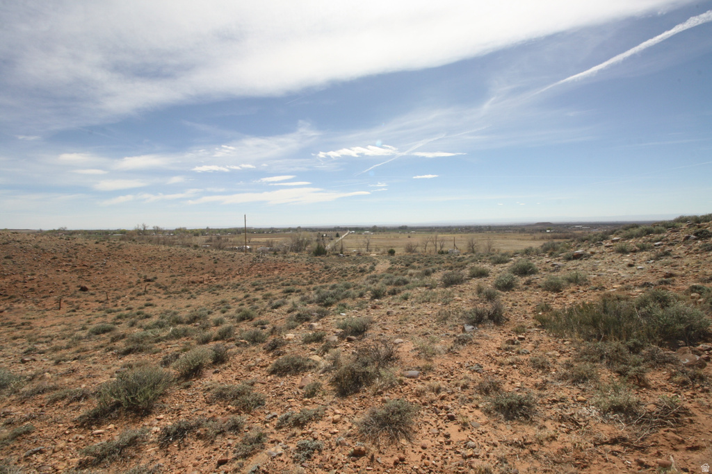 10495 E 7750 N Lapoint, UT 84039