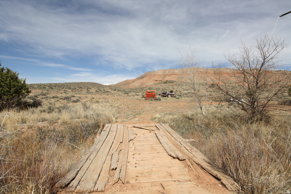 10495 E 7750 N Lapoint, UT 84039