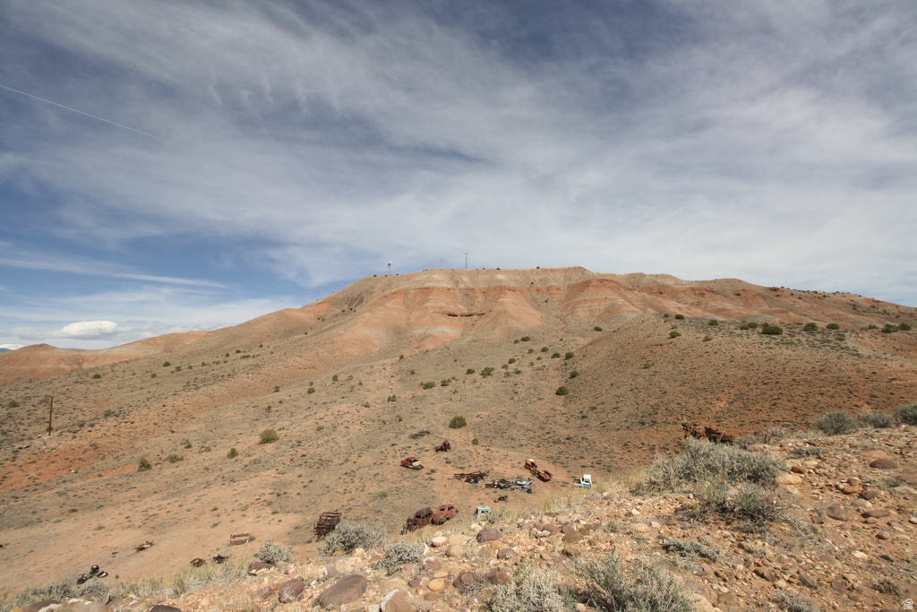 10495 E 7750 N Lapoint, UT 84039