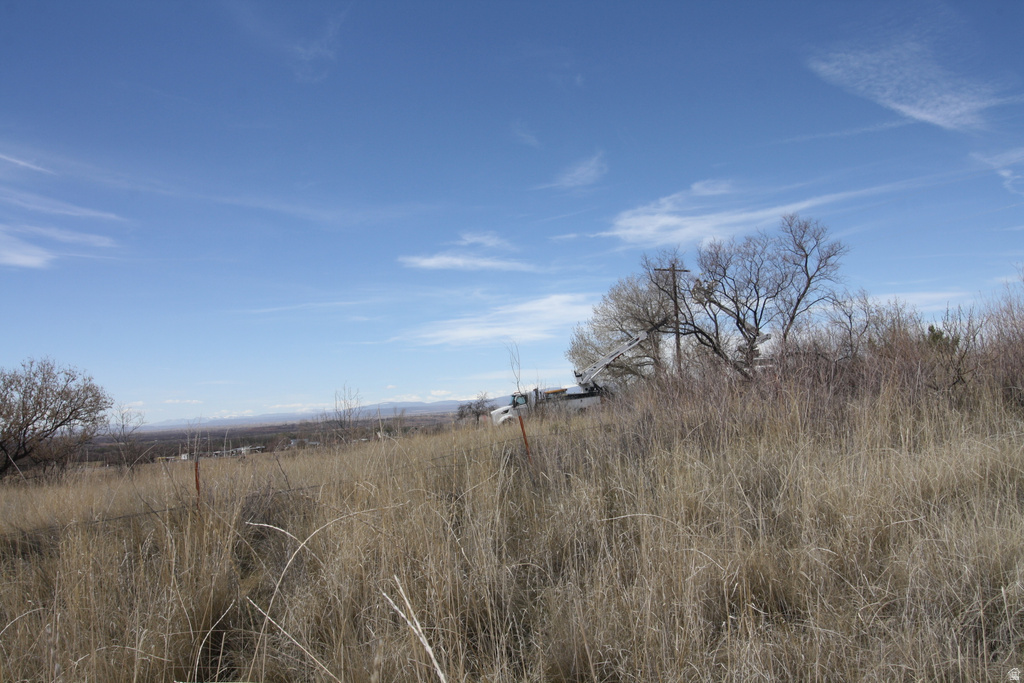 10495 E 7750 N Lapoint, UT 84039