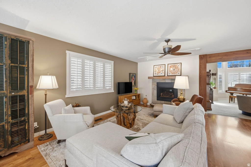 1093 E BIRCHBROOK CIR Cottonwood Heights, UT 84047