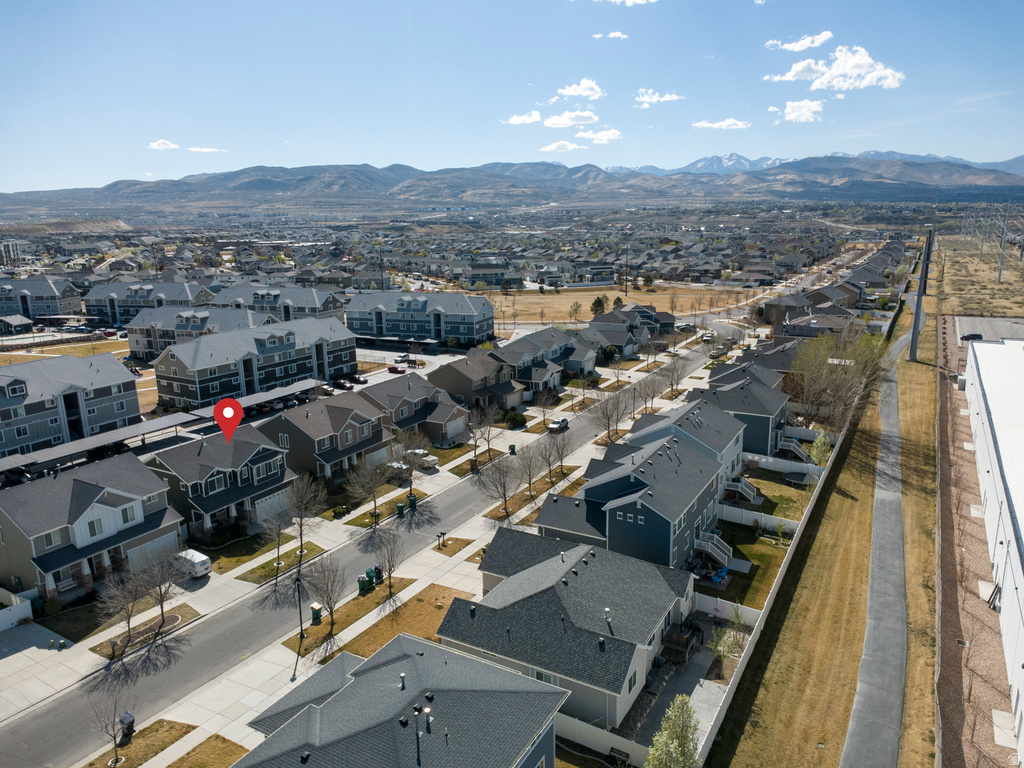 769 W STAR SPANGLED DR Bluffdale, UT 84065