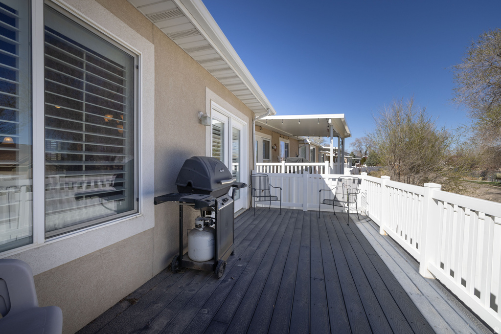 9477 S PEACEFUL VIEW WAY South Jordan, UT 84095