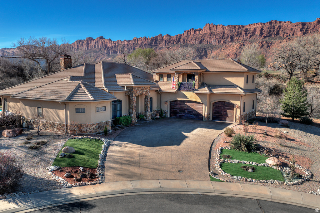 2520 WILLOW CREEK RD Moab, UT 84532