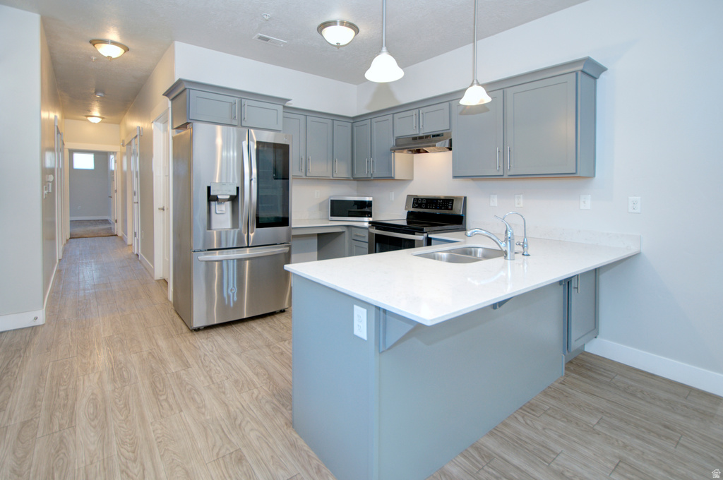 34 W SILVER SPRINGS DR Vineyard, UT 84059