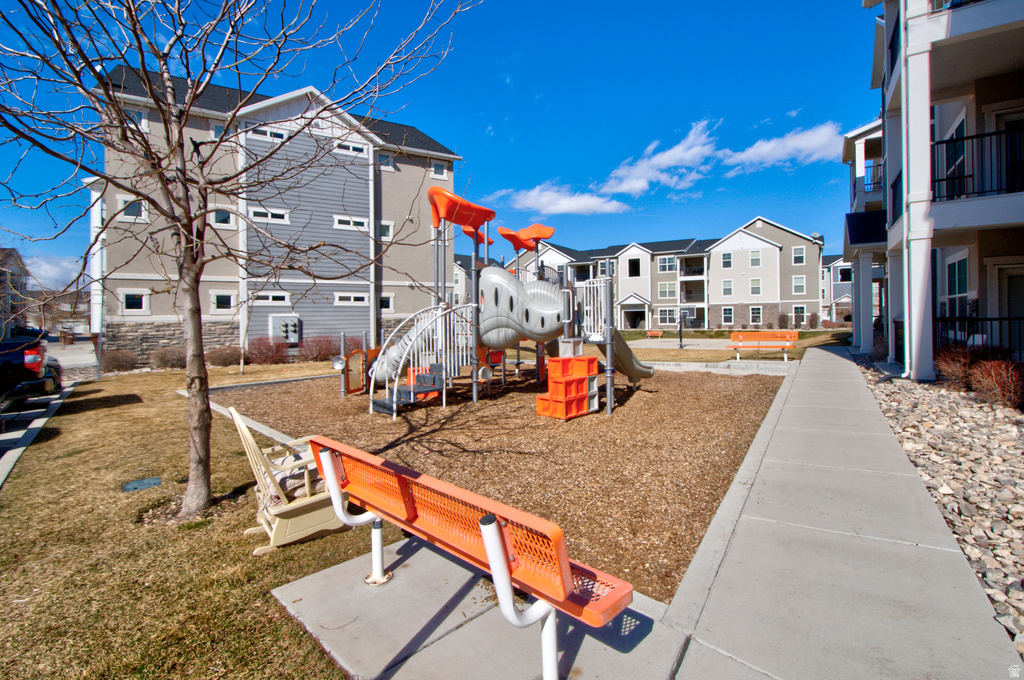 34 W SILVER SPRINGS DR Vineyard, UT 84059