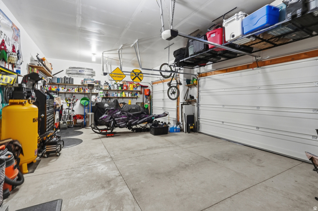 5640 N PARKVIEW DR Stansbury Park, UT 84074