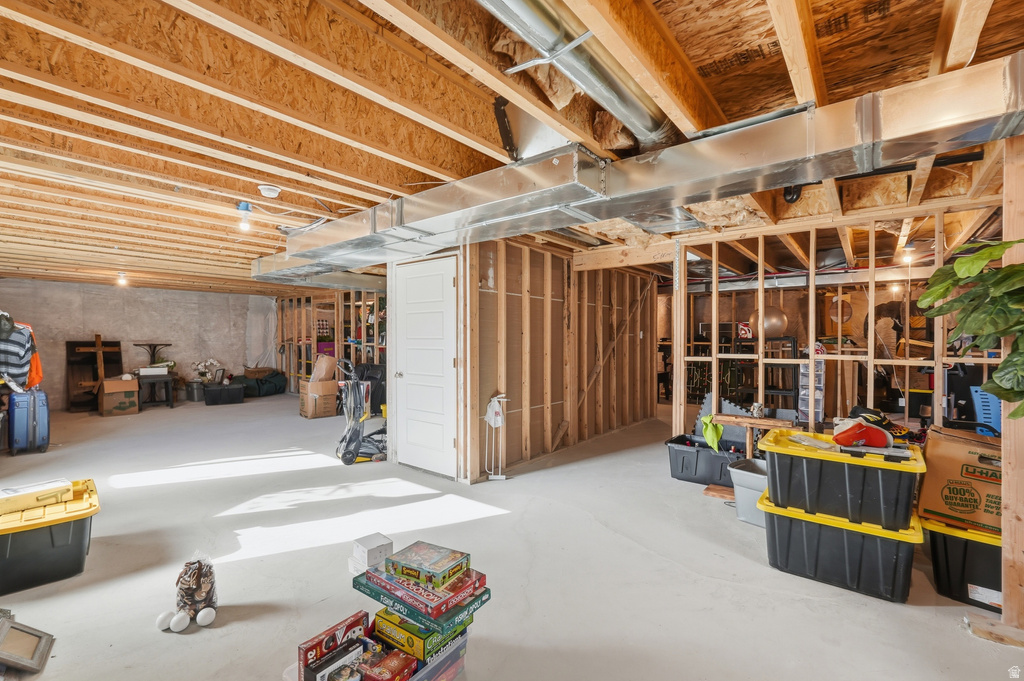 5640 N PARKVIEW DR Stansbury Park, UT 84074