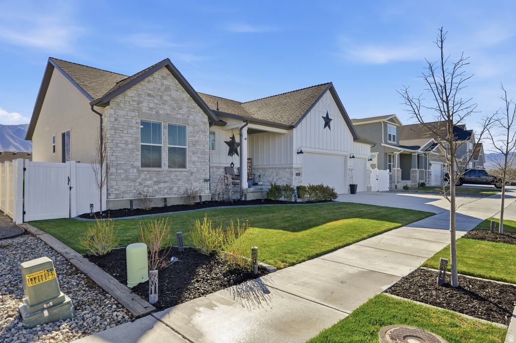 5640 N PARKVIEW DR Stansbury Park, UT 84074