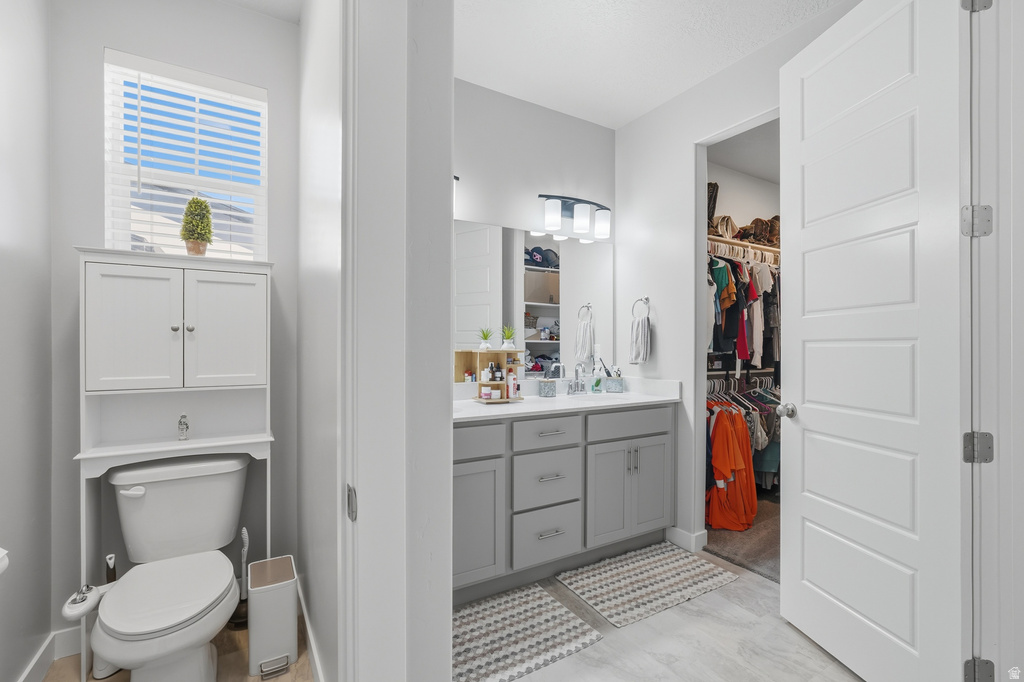 5640 N PARKVIEW DR Stansbury Park, UT 84074