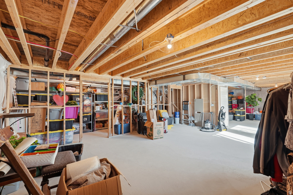 5640 N PARKVIEW DR Stansbury Park, UT 84074