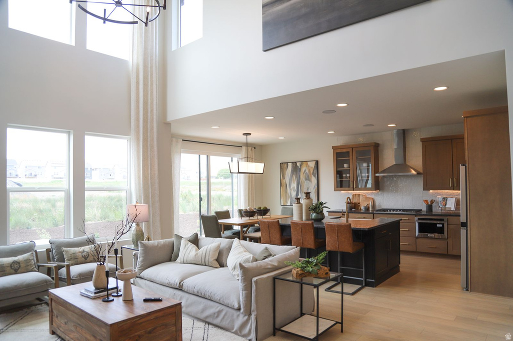 5399 S CENTURY WAY Riverdale, UT 84405