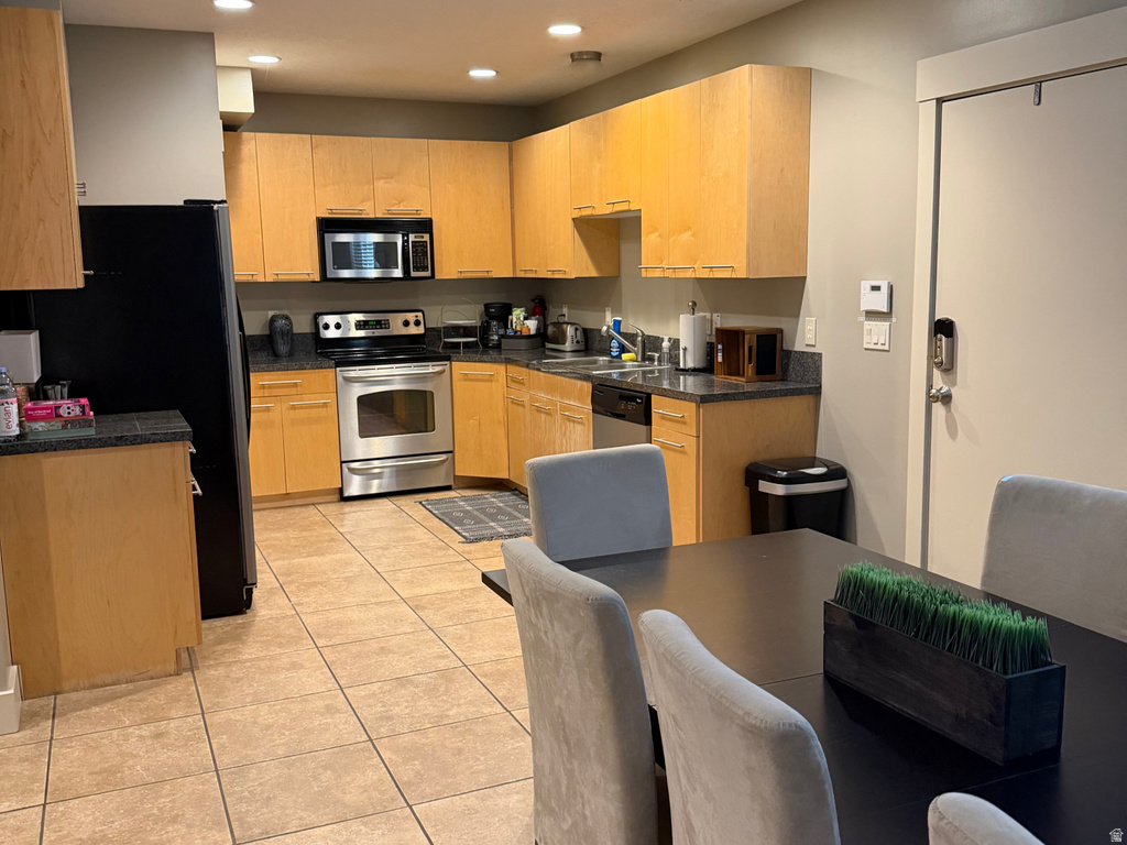 51 W STAUFFER LN Murray, UT 84107