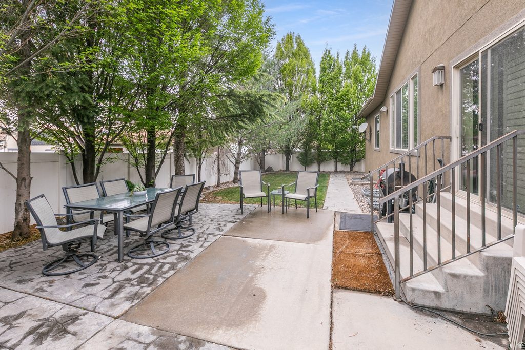 51 W STAUFFER LN Murray, UT 84107