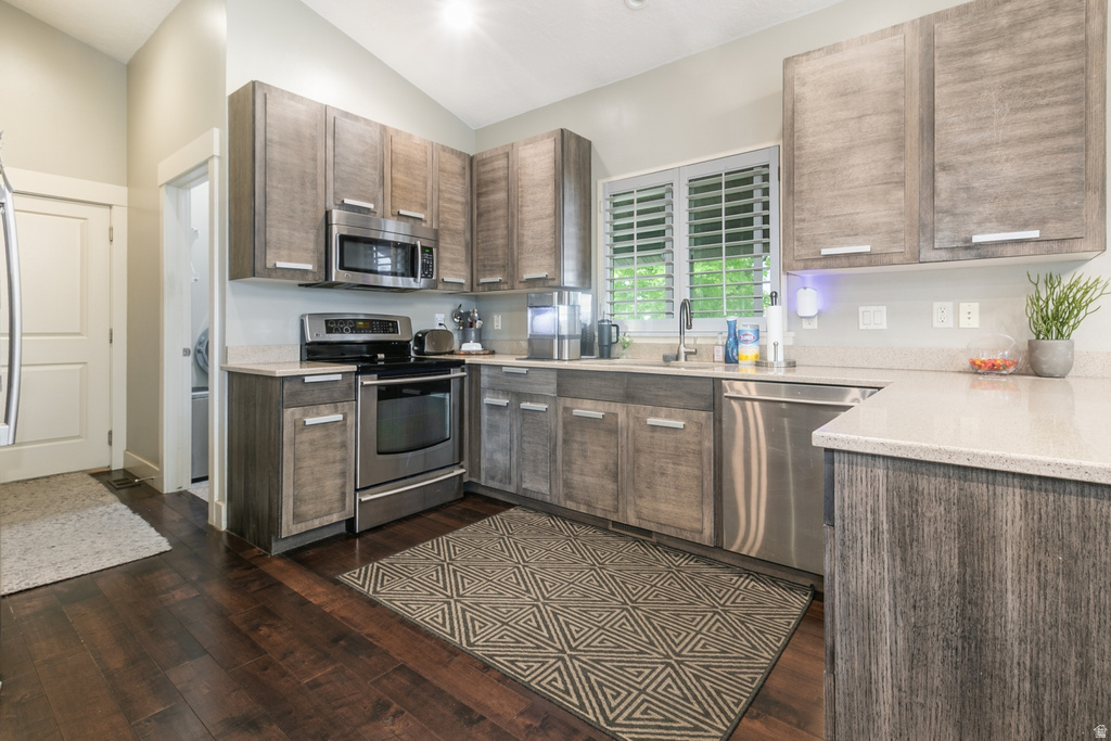 51 W STAUFFER LN Murray, UT 84107