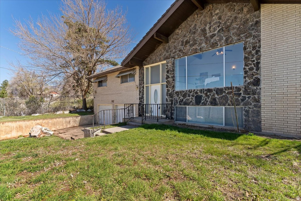 912 N EASTSIDE DR Layton, UT 84040