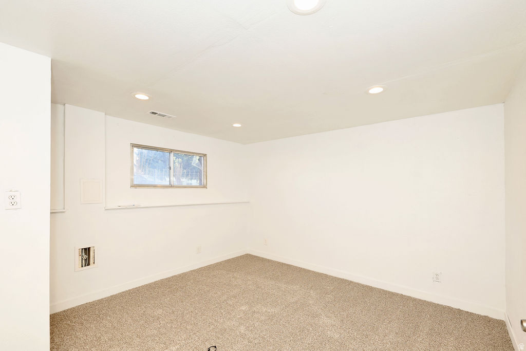 958 E 175 S Layton, UT 84041