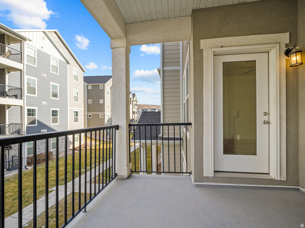 1812 W TERRA VISTA LN #202 Saratoga Springs, UT 84045